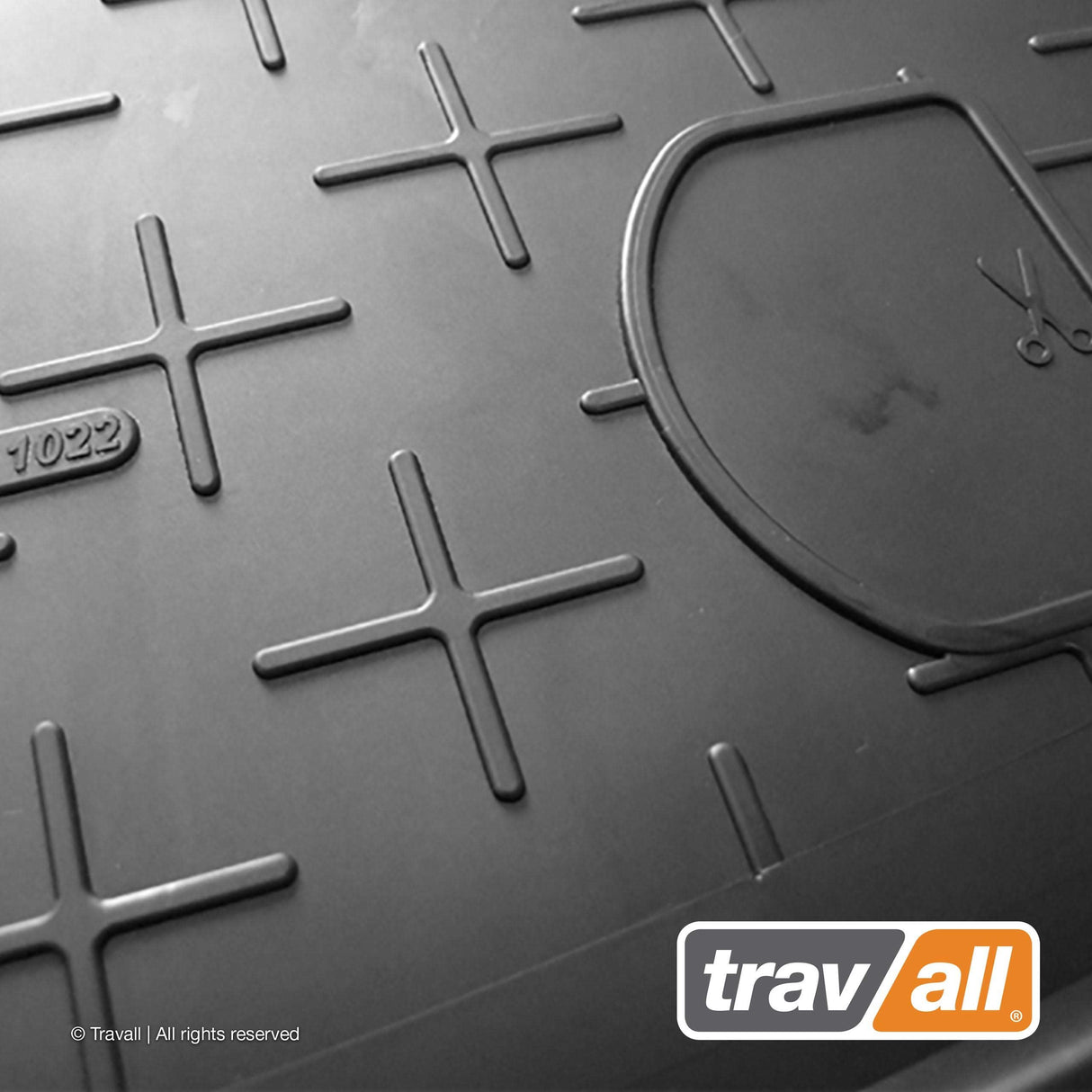 TRAVALL Ford Focus Estate Premium Rubber Boot Mats Liner (2000-2007)