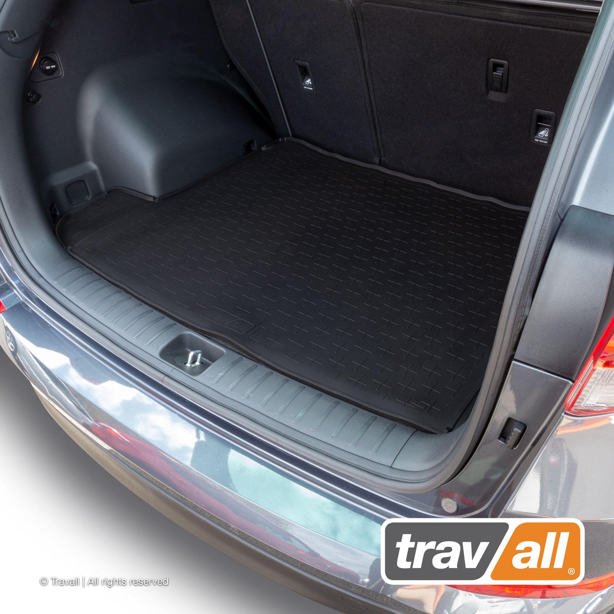 TRAVALL Hyundai Tucson Premium Rubber Boot Mats Liner (2015-2018)