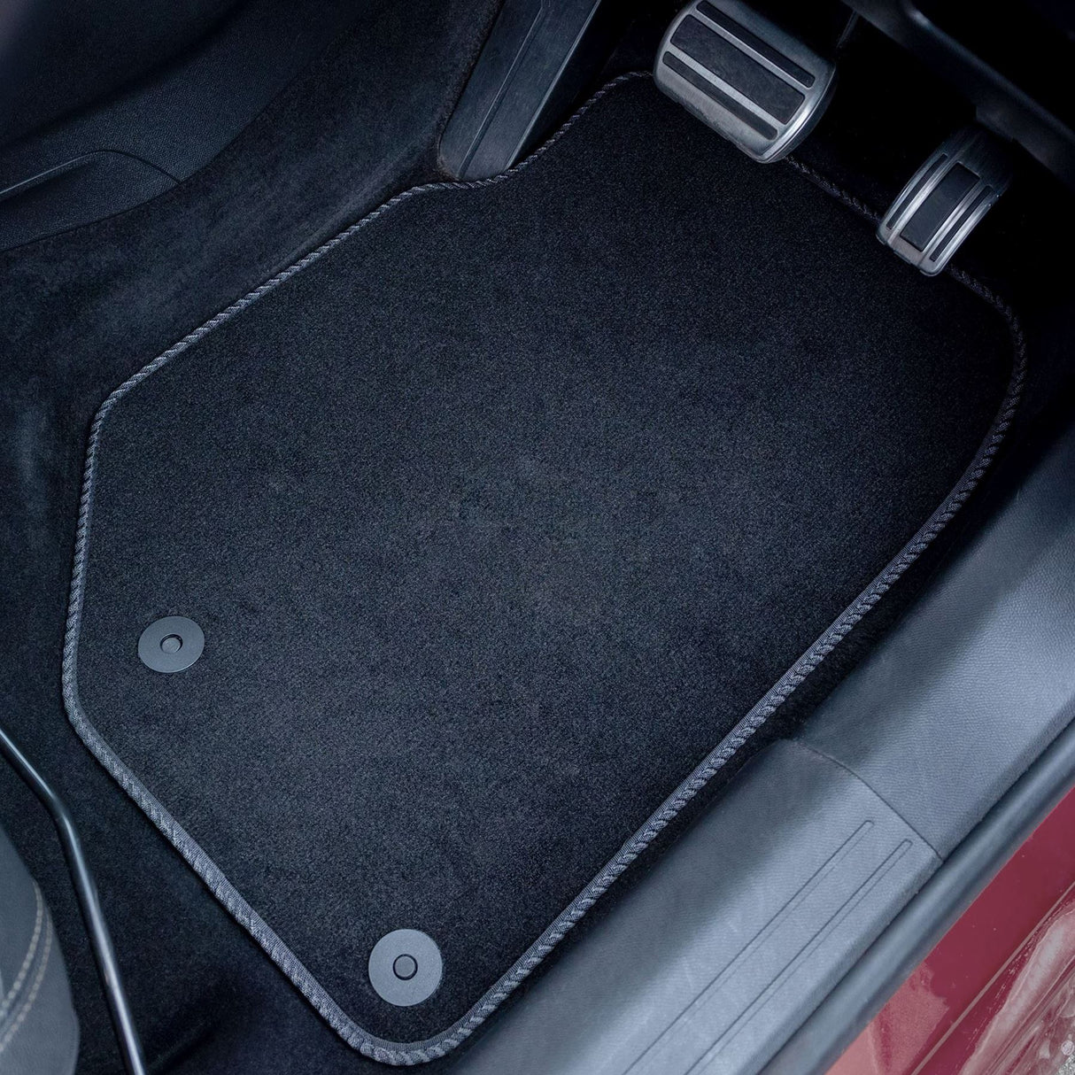 MG MG4 (2022+) EV Premium Tufted Carpet Car Mats