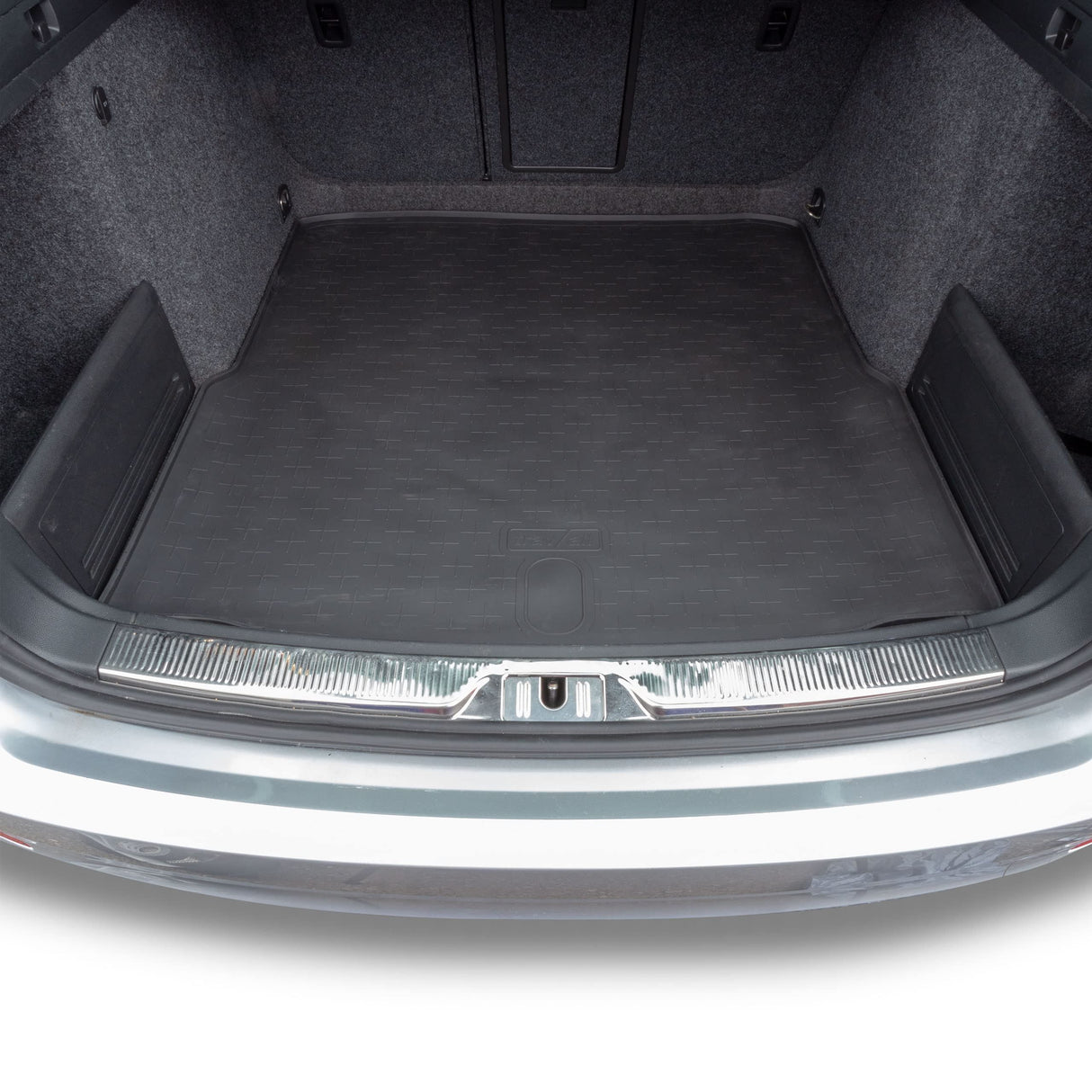 TRAVALL Skoda Superb Estate Premium Rubber Boot Mats Liner (2008-2015)