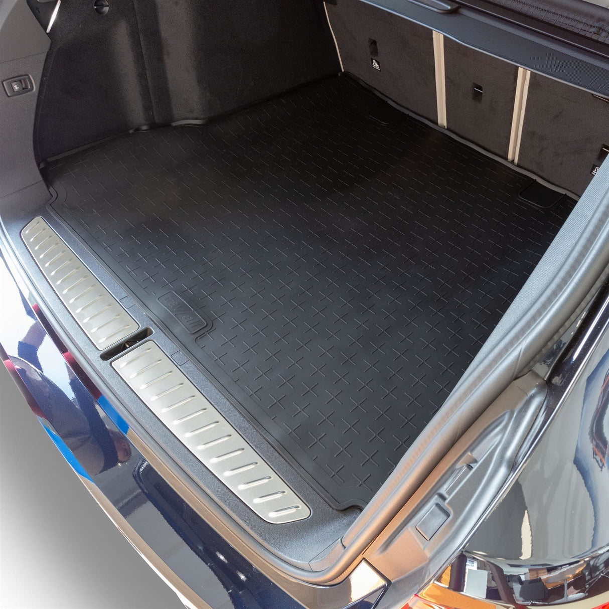 TRAVALL BMW 5 Series Touring Premium Rubber Boot Mats Liner (2016-2023)