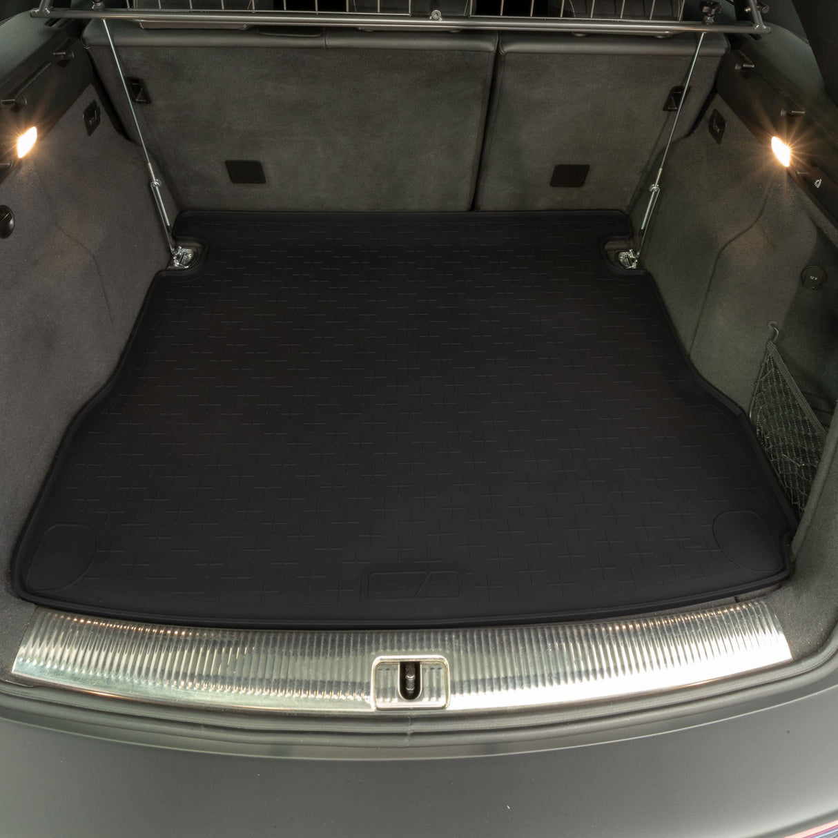 TRAVALL Audi Q5 / SQ5 Premium Rubber Boot Mat Liner (2008-2017)