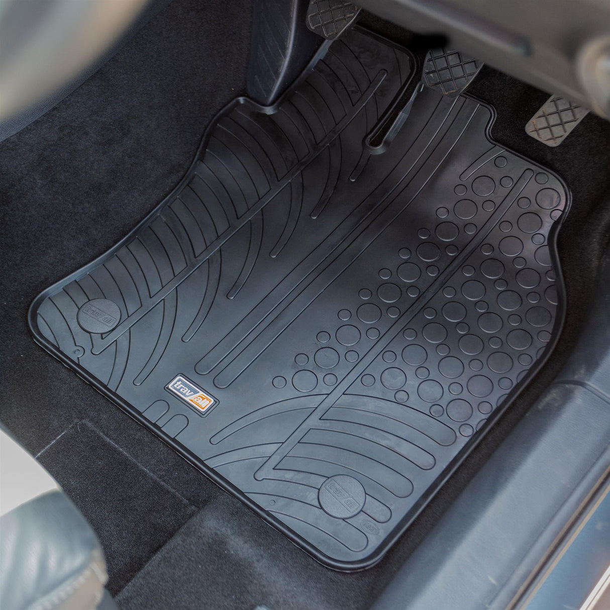 TRAVALL Skoda KAROQ Premium Rubber Car Mats (2017-Onwards)