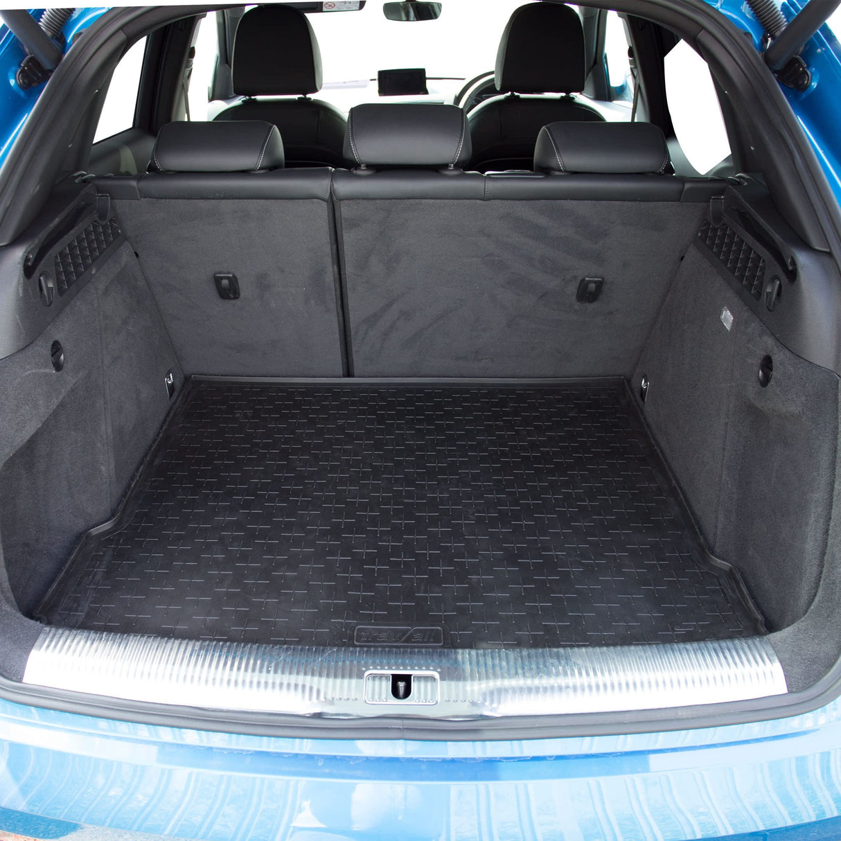 TRAVALL Audi Q3 Premium Rubber Boot Mats Liner (2011-2018)