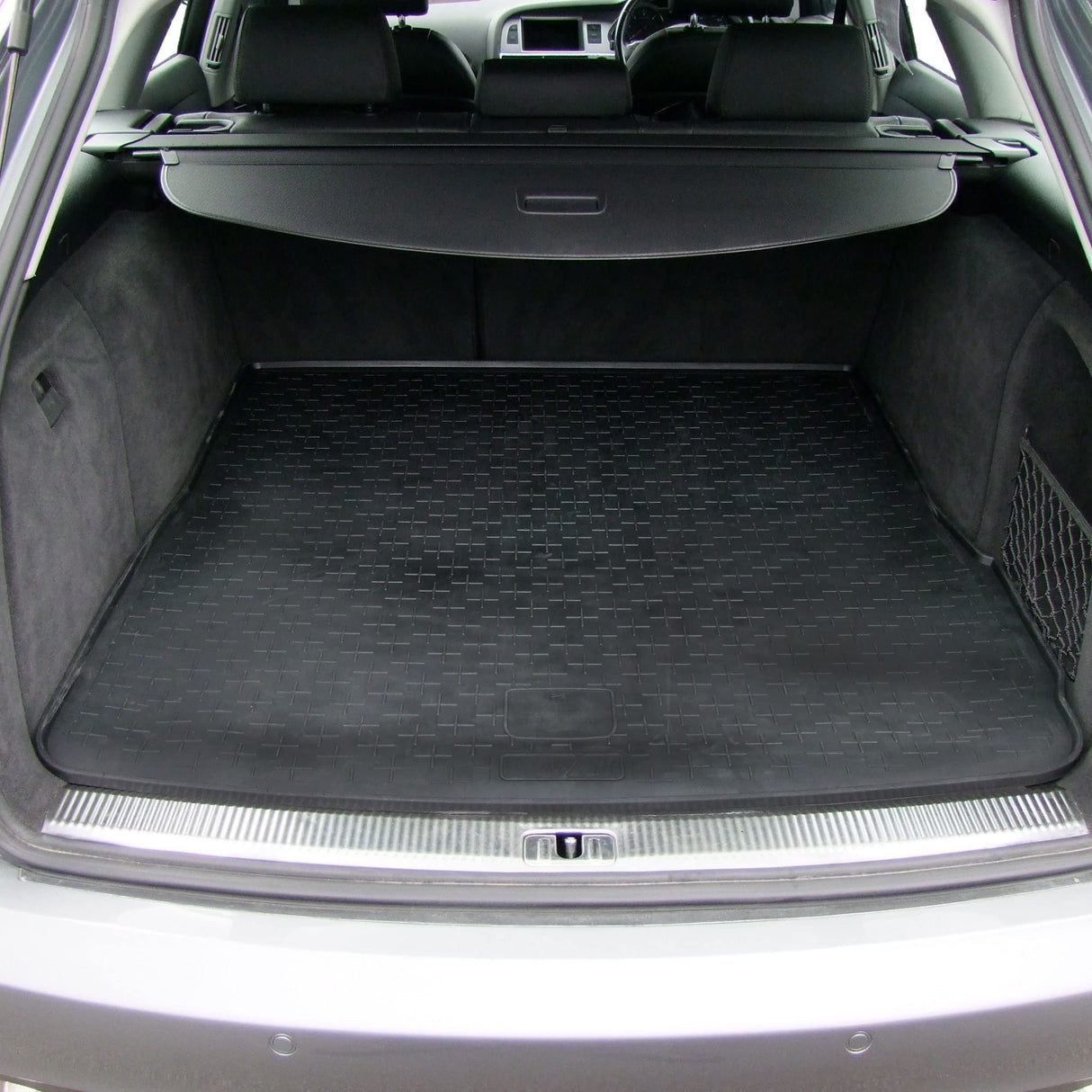 TRAVALL Audi A6 Premium Rubber Boot Mats Liner (2004-2011)