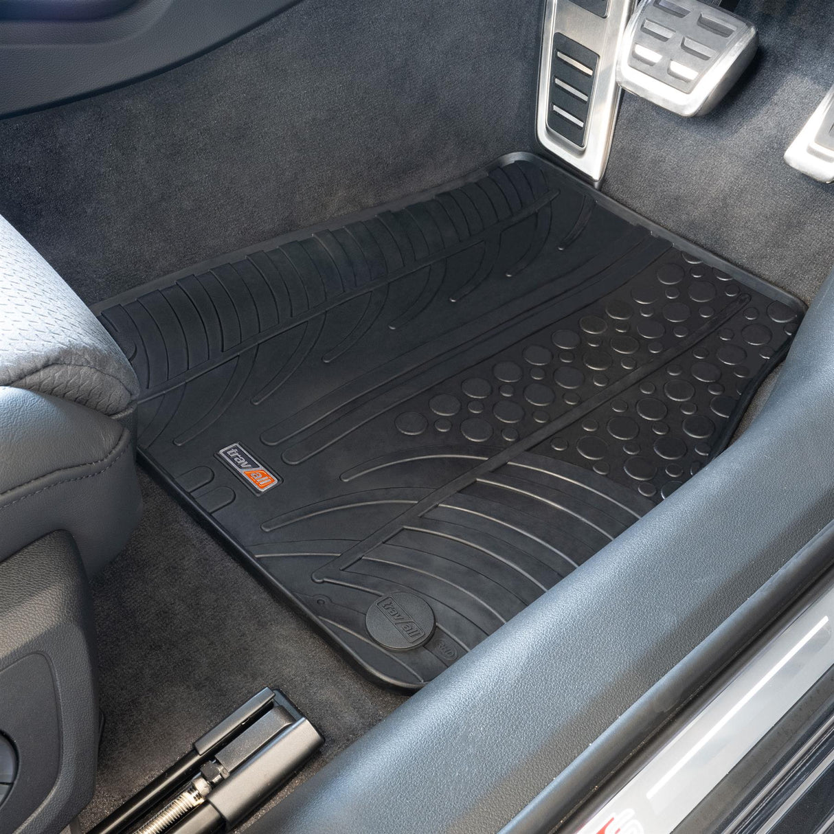 TRAVALL Audi A6 Avant Premium Rubber Car Mats (2019-Onwards)
