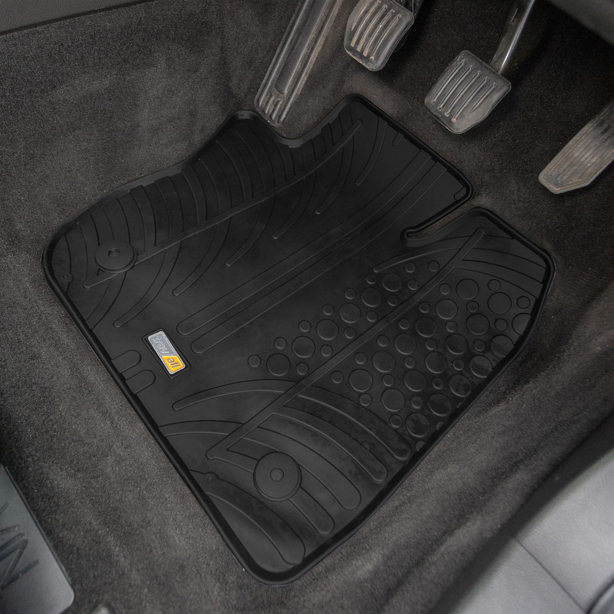 TRAVALL Ford Focus Premium Rubber Car Mats (2014-2022)