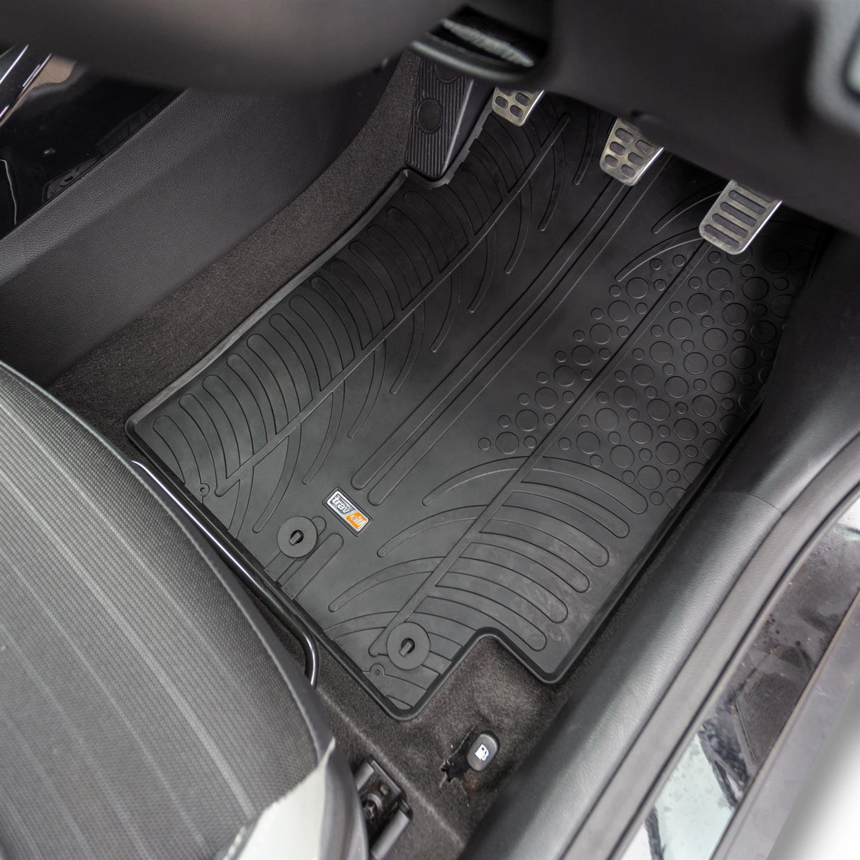 TRAVALL Kia Rio Hatchback Premium Rubber Car Mats (2017-Onwards)