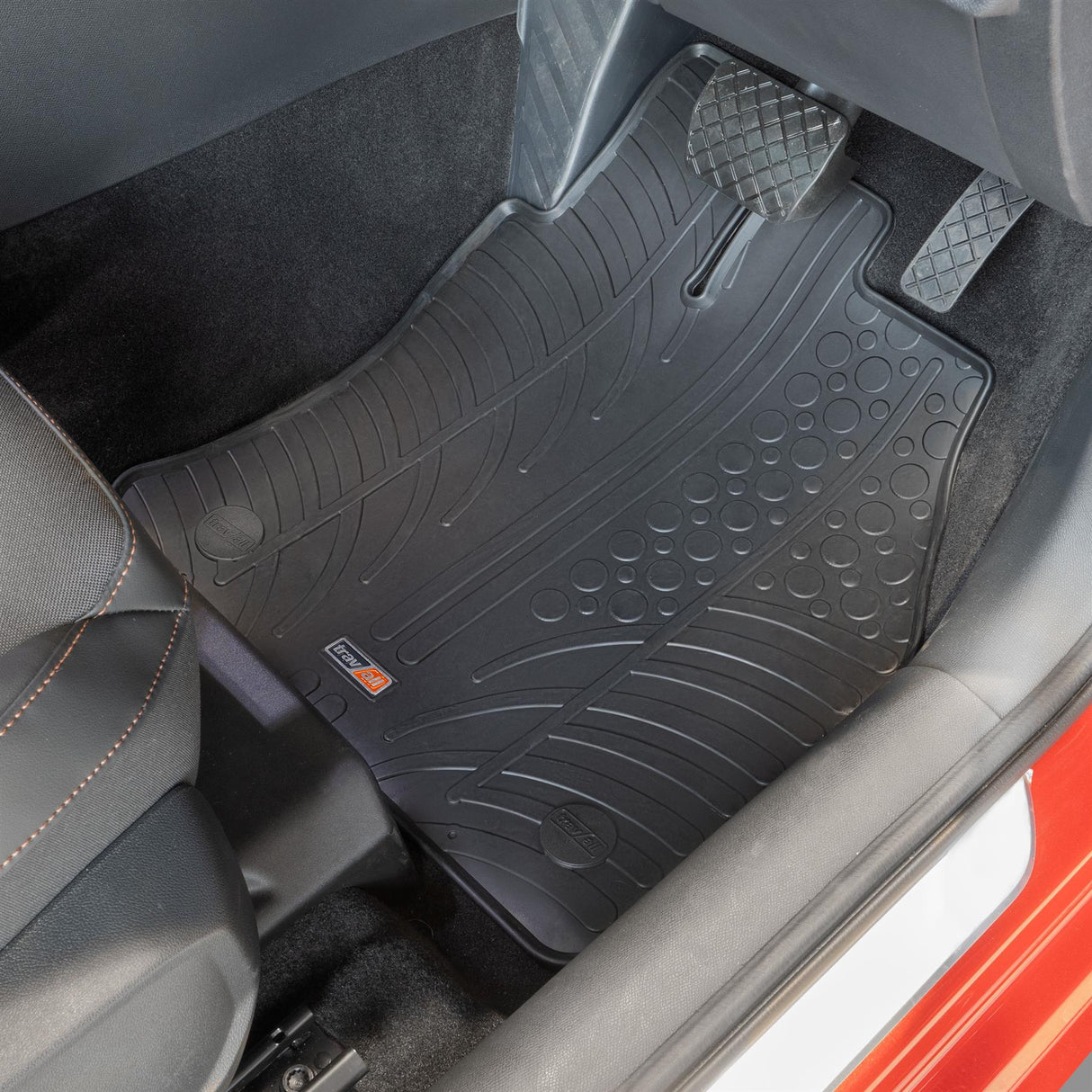 TRAVALL Seat Leon Hatchback Premium Rubber Car Mats (2020-Onwards)