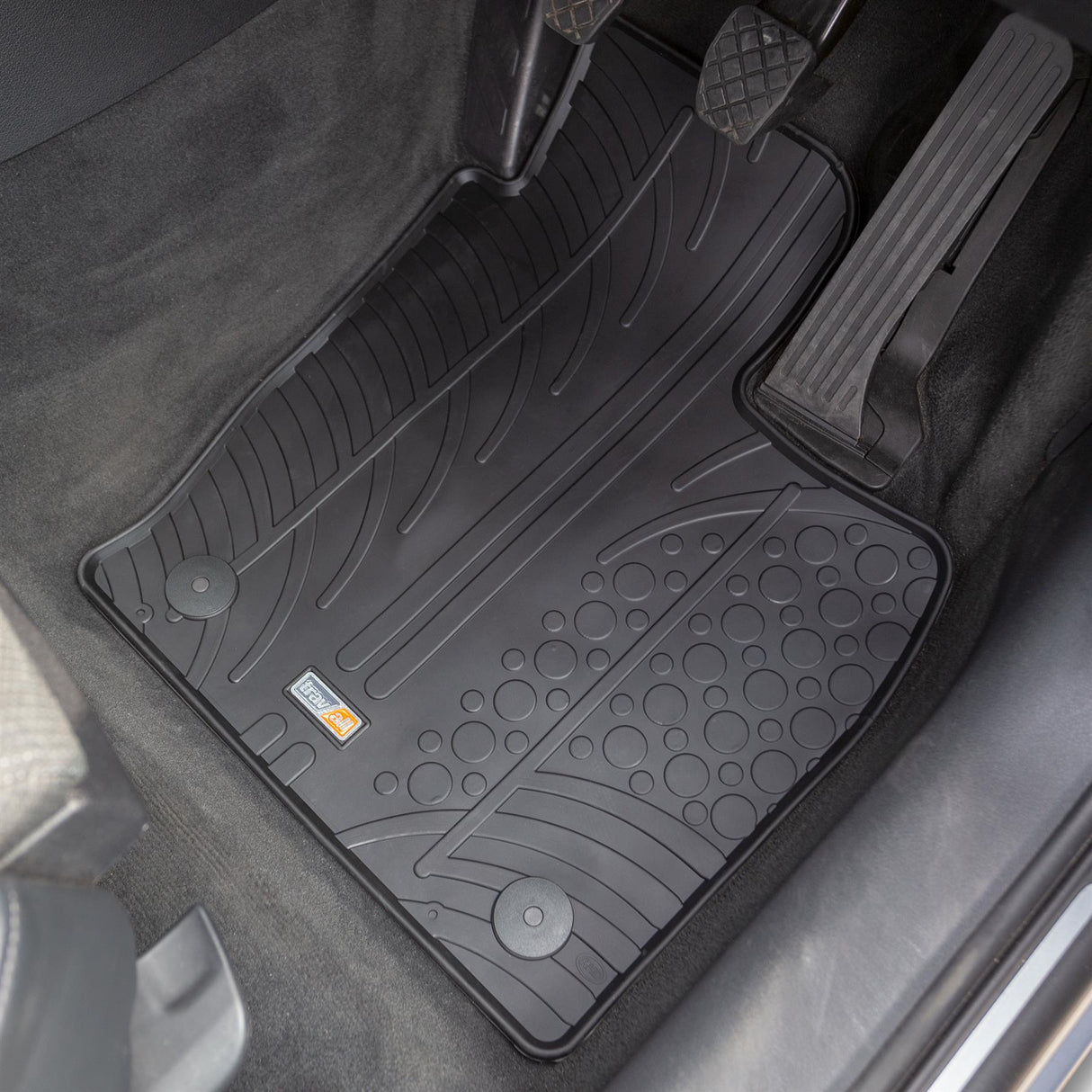 TRAVALL Audi Q3 Premium Rubber Car Mats (2011-2018)