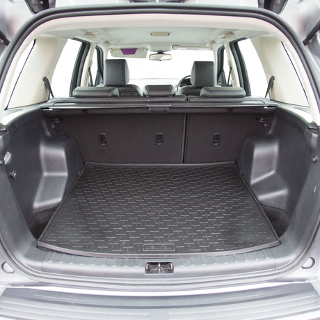 TRAVALL Landrover Freelander 2 Premium Rubber Boot Mats Liner (2006-2014)