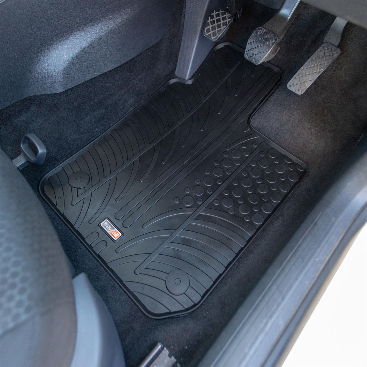 TRAVALL Seat Ibiza Premium Rubber Car Mats (2008-2017)