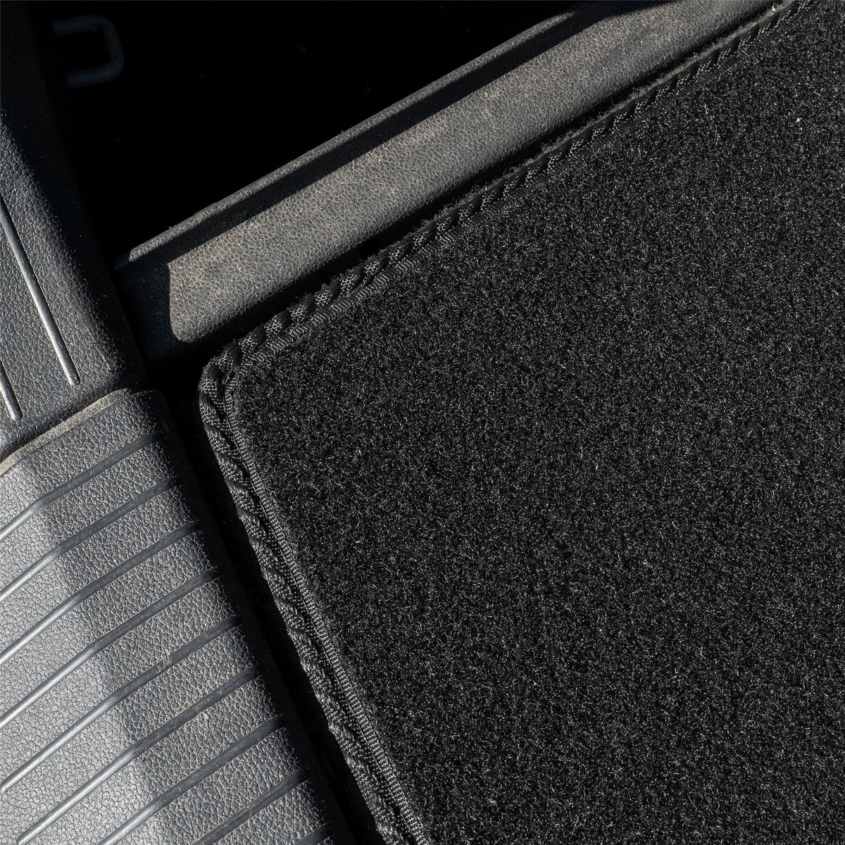 Vauxhall Astra H (2004-2010) [Estate] Premium Tufted Carpet Boot Mat