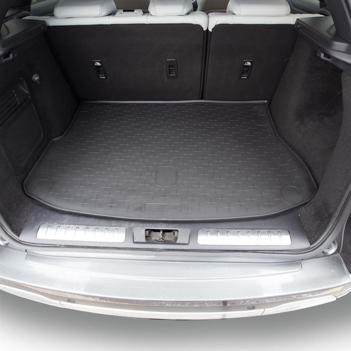 TRAVALL Land Rover Range Rover Evoque Premium Boot Mat Liner (2011-2018)