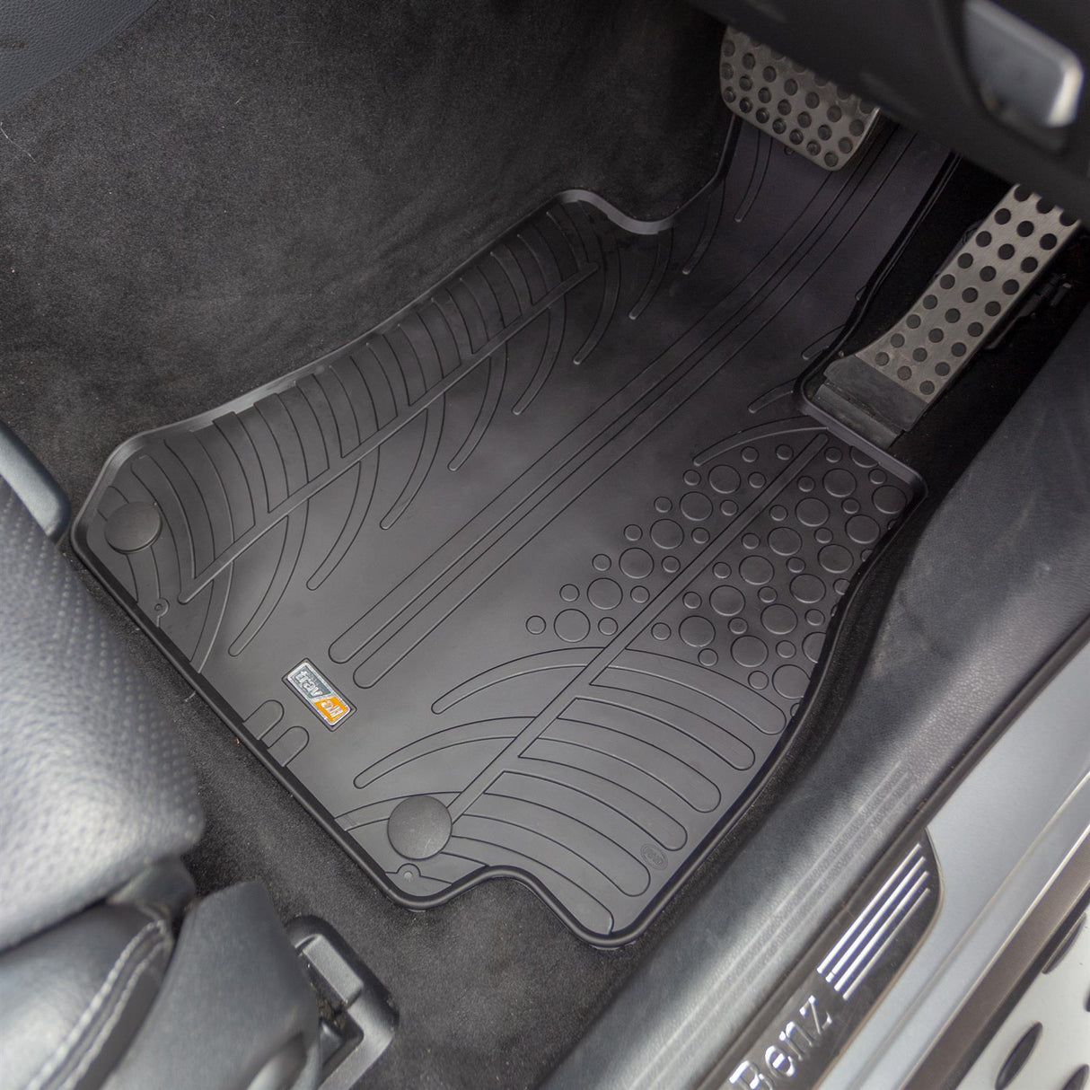 TRAVALL Mercedes GLC Premium Rubber Car Mats (2015-2022)