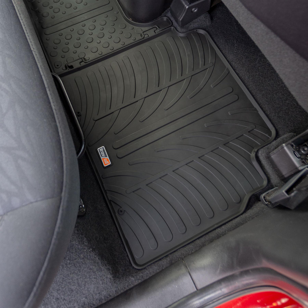 TRAVALL Kia Venga Premium Rubber Car Mats (2009-Onwards)