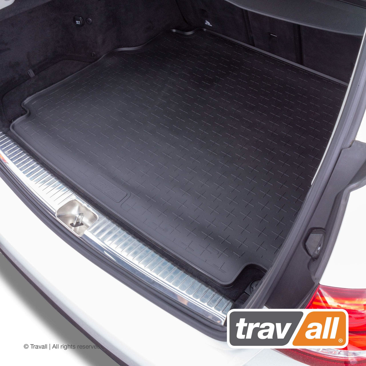 TRAVALL Mercedes C-Class Estate Premium Rubber Boot Mats Liner (2014-2021)