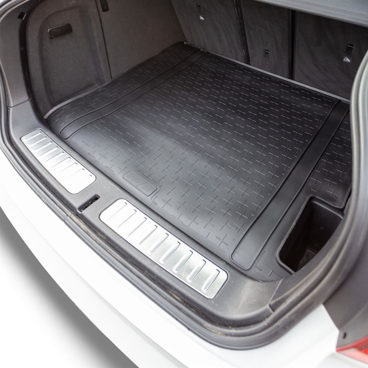 TRAVALL BMW X4 Premium Rubber Boot Mats Liner (2014-2018)