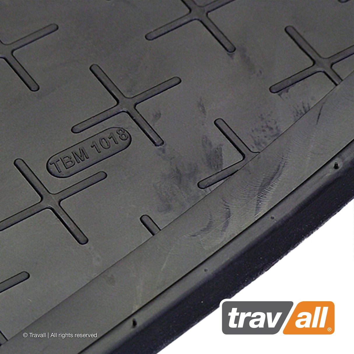 TRAVALL Ford Focus Estate Premium Rubber Boot Mats Liner (2010-2018)