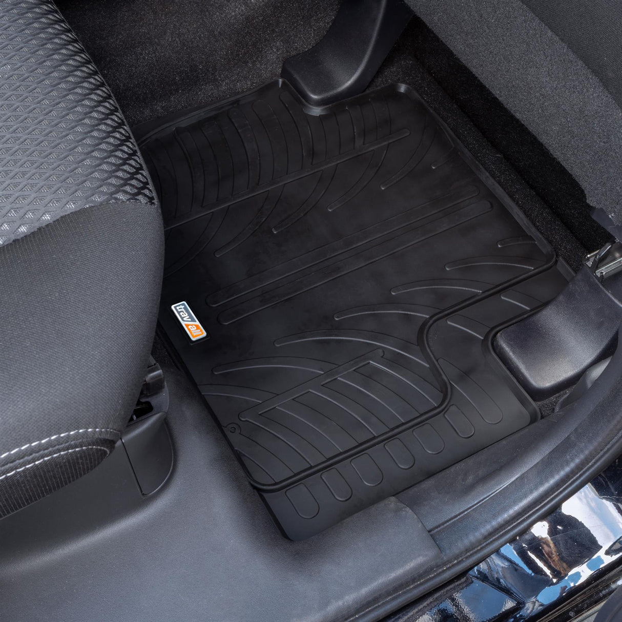 TRAVALL Mitsubishi Outlander Premium Rubber Car Mats (2012-2021)