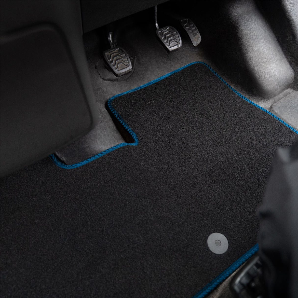 Ford Ranger (2012-2022) [Double Cab] Tailored Carpet Car Mats