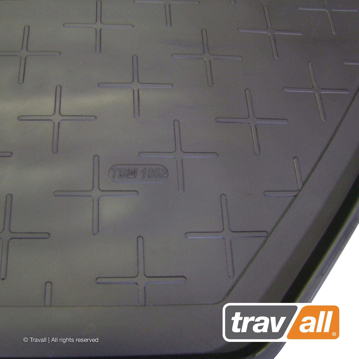 TRAVALL Volvo XC90 Premium Rubber Boot Mats Liner (2002-2014)